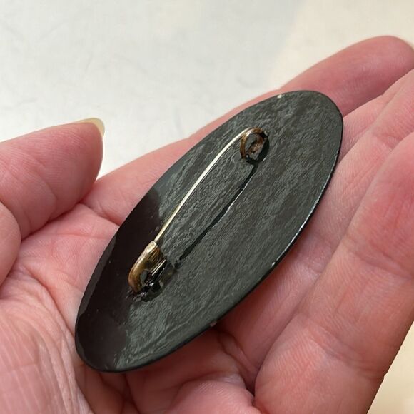 Vintage Soviet Russian Hand painted Black oval wooden brooch prince swan pin - Picture 2 of 6